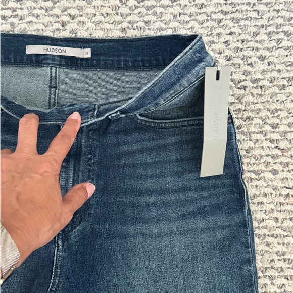 Hudson NWT Women's Jeans Jade Midrise Loose Fit 28x30 Blue $195 - Picture 3 of 6